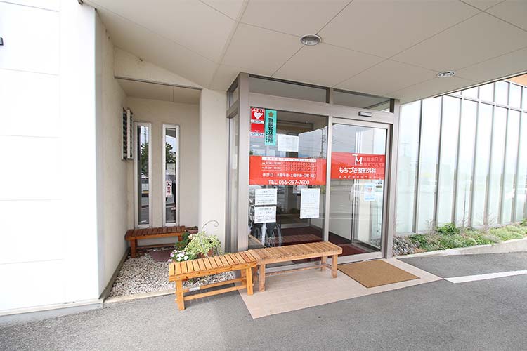 クリニック入口